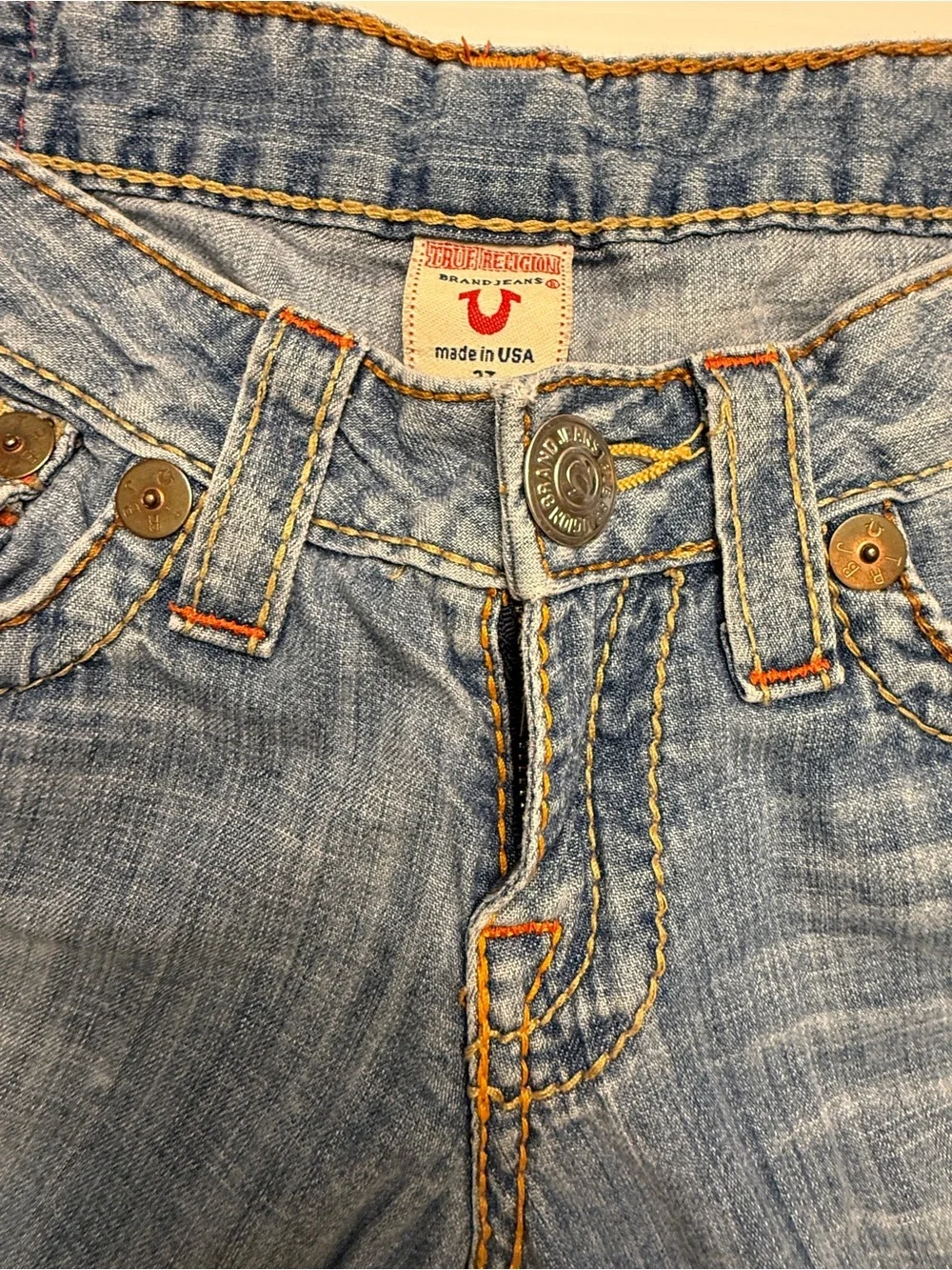 True Religion Women's Light Wash High Rise Jeans with Contrast Stitching - Picture 2 of 12